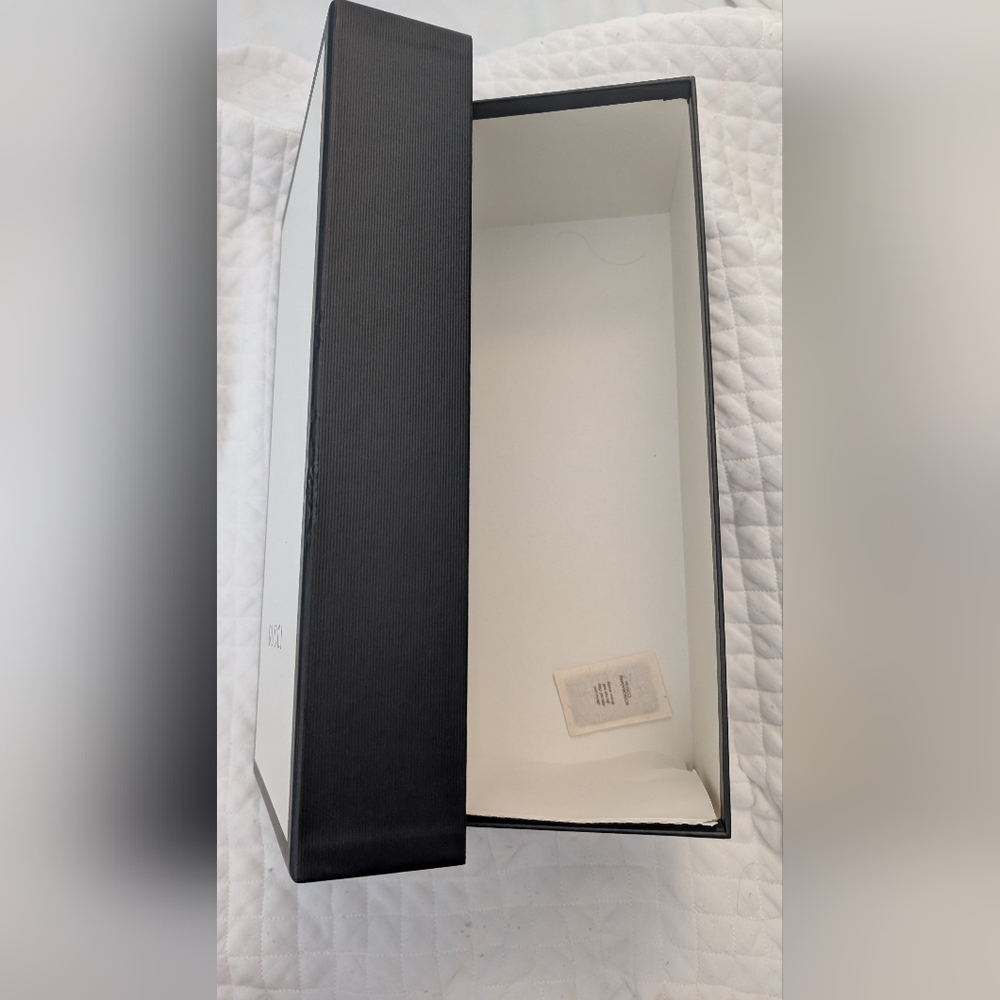 Gucci Box Only - Picture 2 of 4